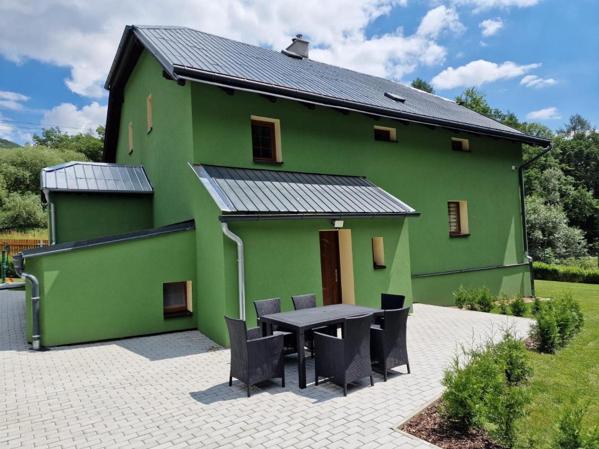 Hajenka Villa Trebivlice Bagian luar foto